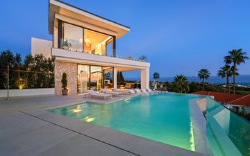 Property slide 20