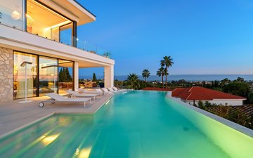 Property slide 21
