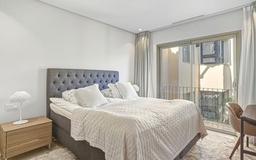 Property slide 24