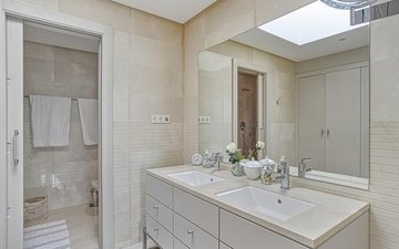 Property slide 33