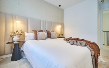 Property slide 60