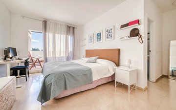 Property slide 20