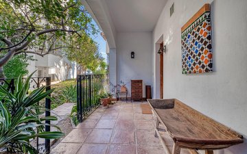 Property slide 22