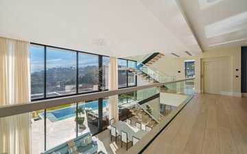 Property slide 10