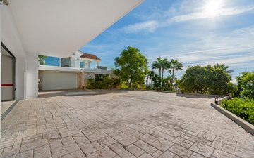 Property slide 52