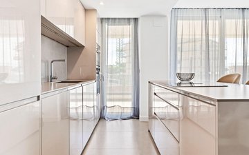 Property slide 10