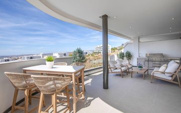 Property slide 17