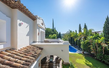 Property slide 50