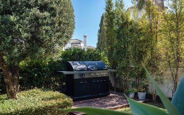 Property slide 18