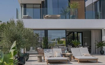 Property slide 91