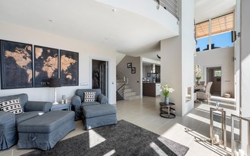 Property slide 17
