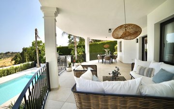 Property slide 32