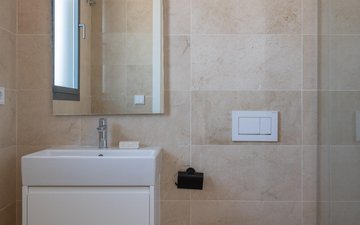 Property slide 16