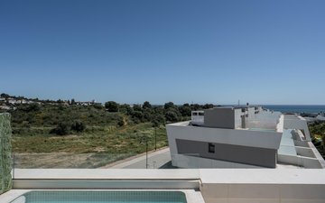 Property slide 32