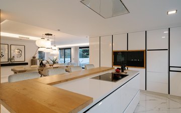 Property slide 12