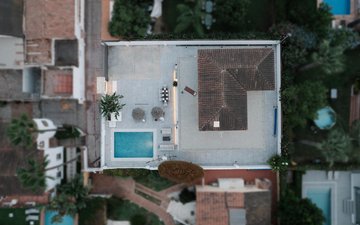 Property slide 60