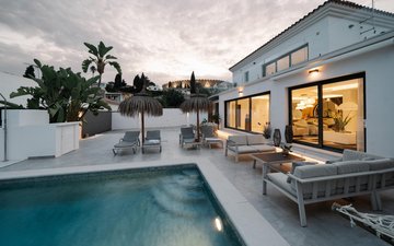 Property slide 77