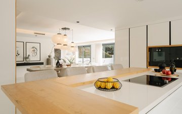 Property slide 84