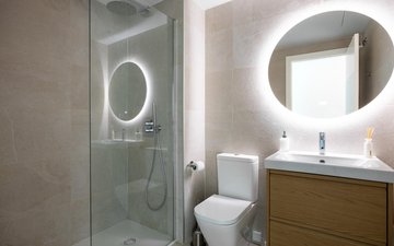 Property slide 25