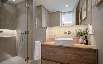 Property slide 21