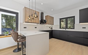 Property slide 20