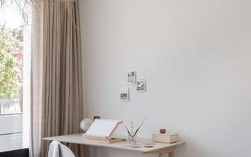 Property slide 60