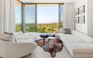 Property slide 17