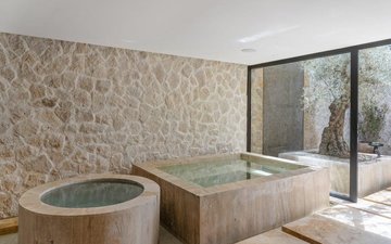 Property slide 40