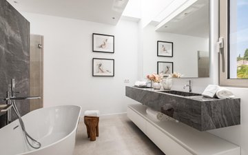Property slide 17
