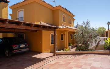 Property slide 17