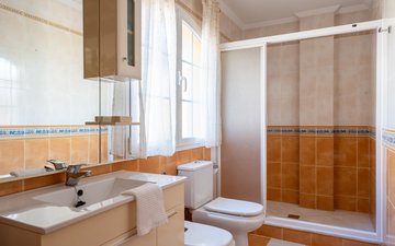 Property slide 35