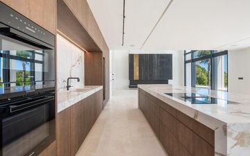 Property slide 20