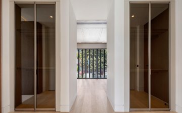 Property slide 82
