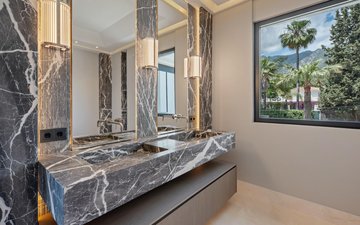 Property slide 87