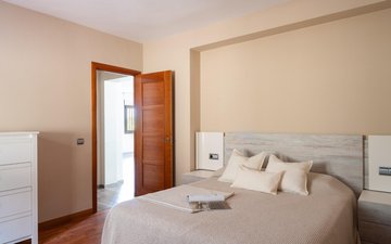 Property slide 24