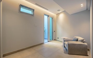 Property slide 25