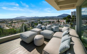 Property slide 42