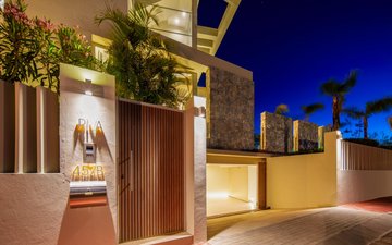 Property slide 46