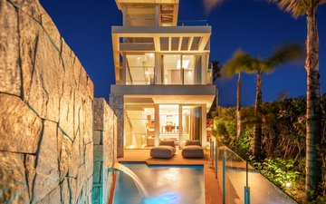 Property slide 50