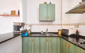 Property slide 10