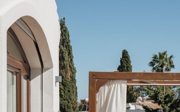 Property slide 31