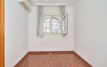 Property slide 40