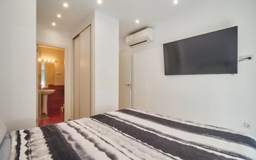 Property slide 25