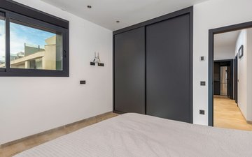 Property slide 31