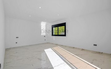 Property slide 7