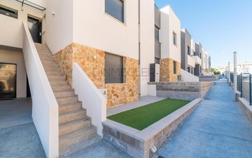 Property slide 32