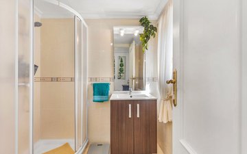 Property slide 19