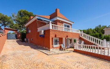 Property slide 10