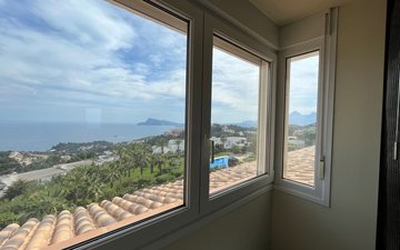 Property slide 14