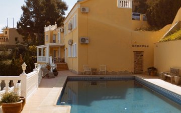 Property slide 9